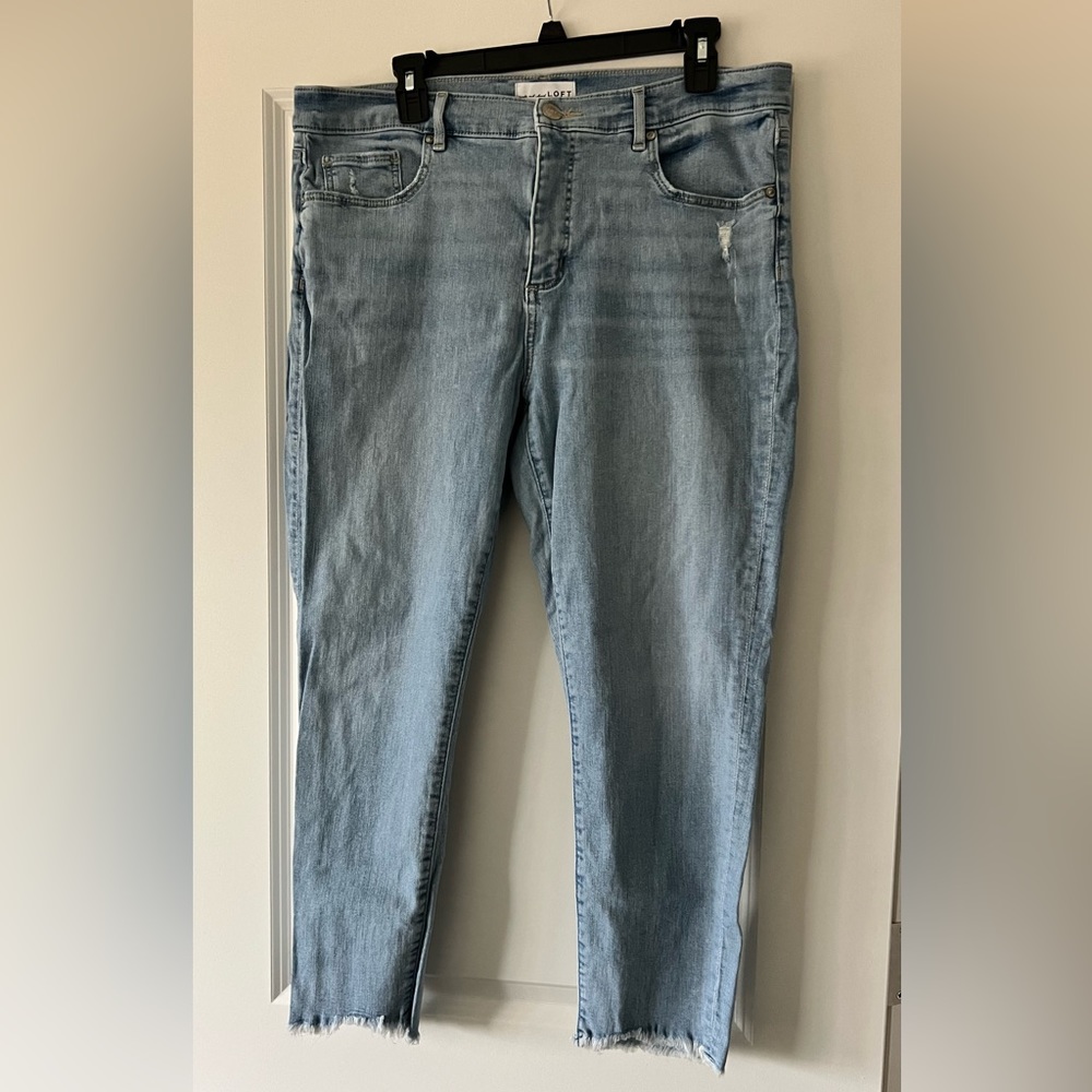 LOFT light wash “Modern Skinny Crop” Jeans